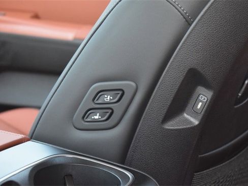 New 2026 Kia Carnival EX image 20