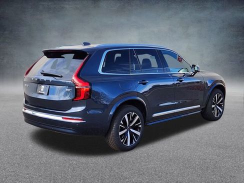 New 2026 Volvo XC90 B5 Core image 7