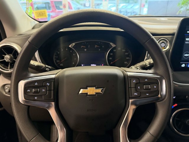 Used 2025 Chevrolet Blazer LT w/ Convenience Package AWD/4WD image 29