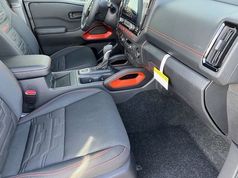 New 2026 Nissan Frontier PRO-4X w/ Pro-4x Convenience Package image 19