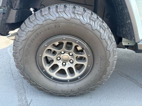 Used 2023 Jeep Wrangler Unlimited Rubicon 392 w/ Xtreme Recon 35" Tire Package AWD/4WD image 25