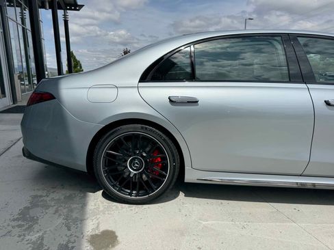 New 2025 Mercedes-Benz S 63 AMG S image 8