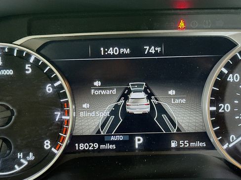 Used 2024 Nissan Pathfinder SV image 19