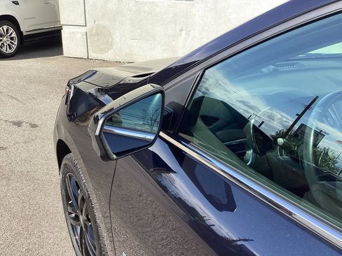 Used 2021 Chevrolet Equinox LT image 29