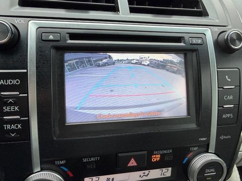 Used 2012 Toyota Camry XLE w/ Leather Pkg FWD image 23