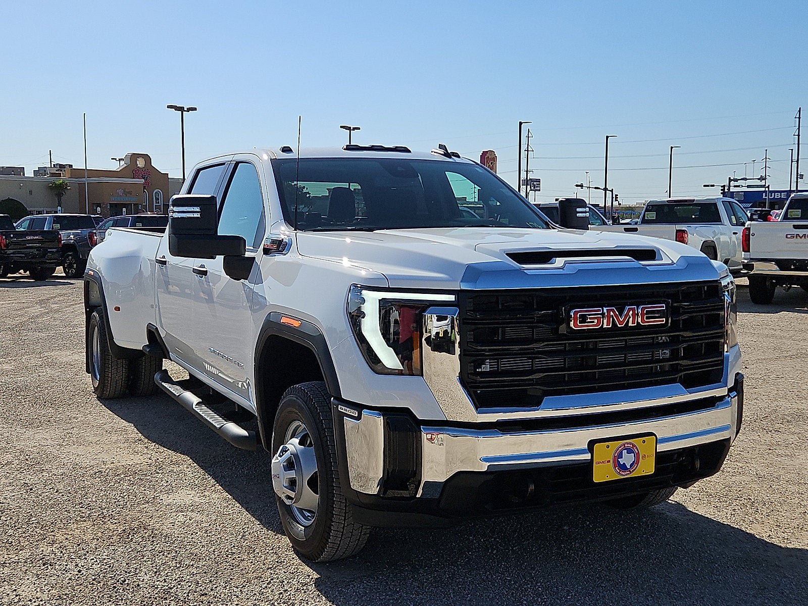 New 2026 GMC Sierra 3500 Pro AWD/4WD image 7