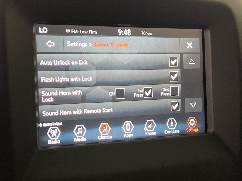 Used 2018 Jeep Compass Latitude w/ Popular Equipment Group AWD/4WD image 33