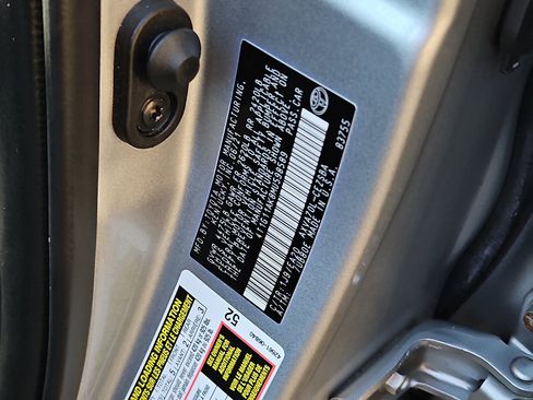 Used 2021 Toyota Camry SE image 27