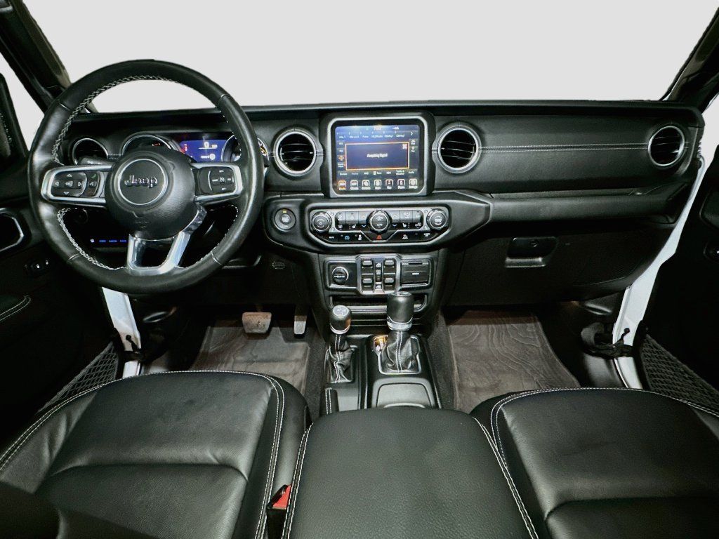 Used 2023 Jeep Wrangler Unlimited Sahara w/ Cold Weather Group AWD/4WD image 9