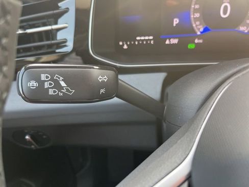 New 2026 Volkswagen Jetta SE FWD image 11