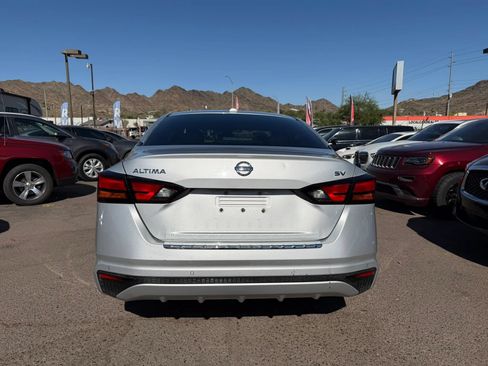 Used 2021 Nissan Altima 2.5 SV FWD image 5