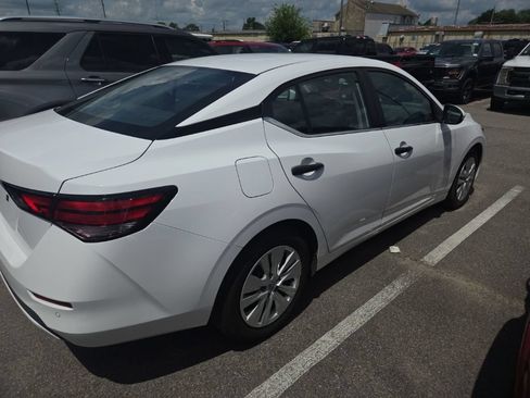 Used 2025 Nissan Sentra S FWD image 5