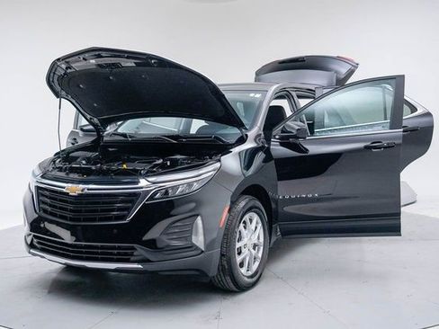 Used 2024 Chevrolet Equinox LT w/ LPO, Floor Liner Package image 17