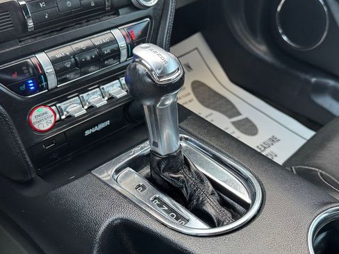 Used 2016 Ford Mustang GT Premium image 15