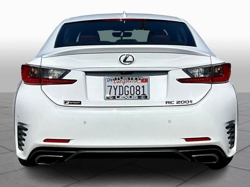 Used 2017 Lexus RC 200t image 4