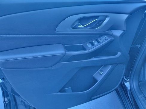 Certified 2023 Chevrolet Traverse LT image 9