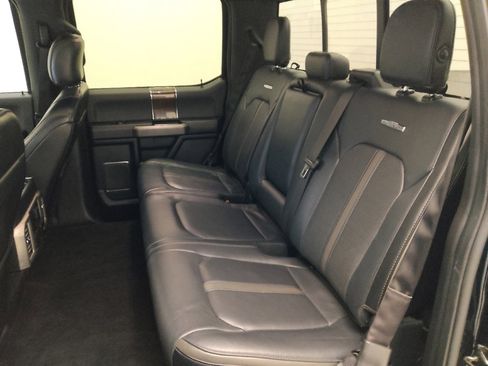 Used 2017 Ford F150 Platinum w/ Equipment Group 701A Luxury image 18