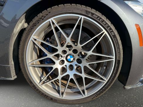Used 2017 BMW M4 Coupe RWD image 7