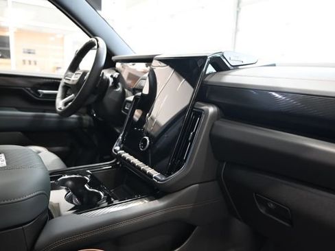 New 2026 GMC Yukon XL AT4 w/ AT4 Premium Plus Package image 16