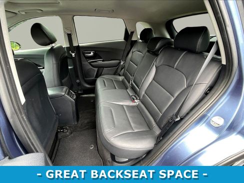 Used 2022 Kia Niro EX Premium FWD image 22