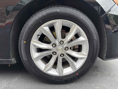 Used 2020 Chevrolet Malibu LT image 14