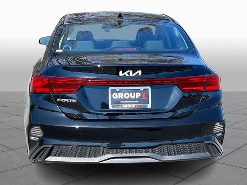 Used 2023 Kia Forte LXS w/ LXS Technology Package image 4