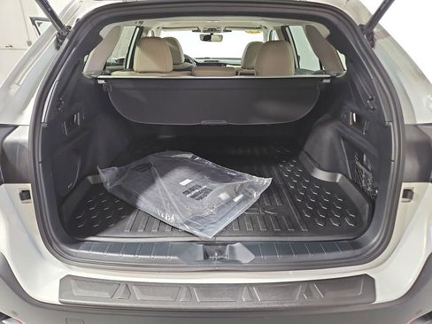 Certified 2025 Subaru Outback Limited image 26