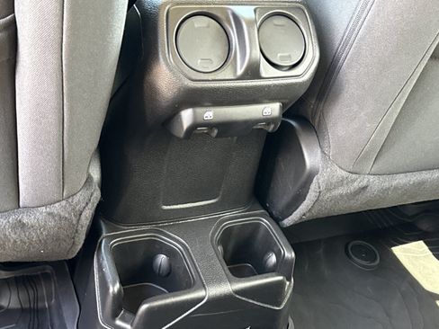Used 2023 Jeep Wrangler Unlimited Sport AWD/4WD image 14