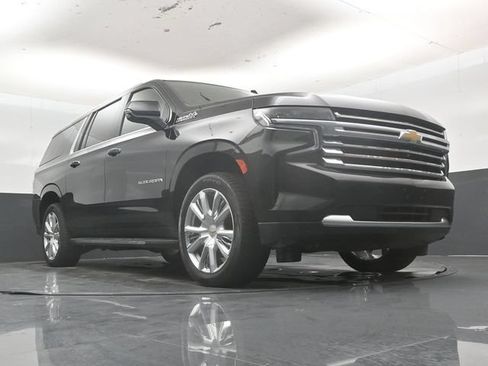 Used 2024 Chevrolet Suburban High Country AWD/4WD image 54
