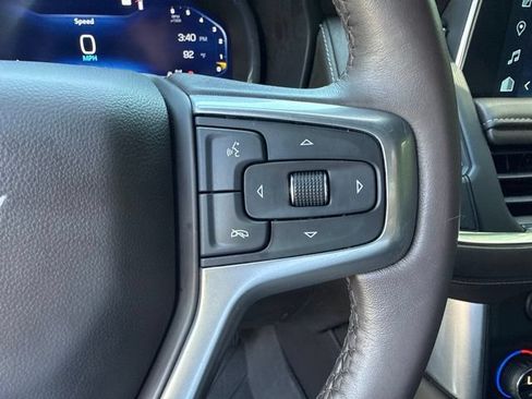 Used 2022 Chevrolet Tahoe LT w/ Luxury Package AWD/4WD image 15