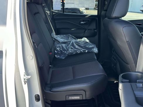 New 2026 Honda Ridgeline Black Edition image 7