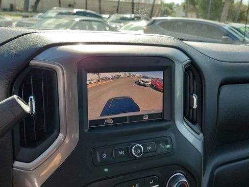 Used 2022 Chevrolet Silverado 1500 Custom image 27