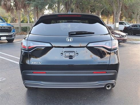 Certified 2024 Honda HR-V Sport image 5