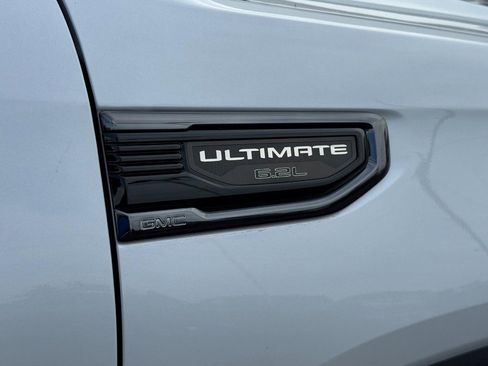 Used 2023 GMC Sierra 1500 Denali Ultimate AWD/4WD image 13