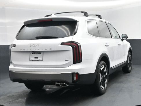 New 2025 Kia Telluride EX image 18