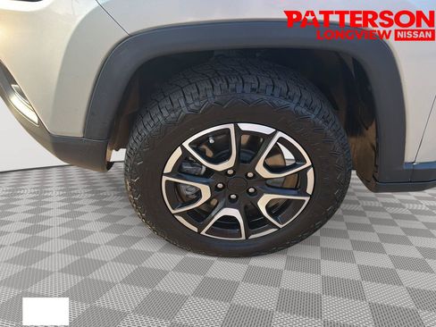 Used 2024 Jeep Compass Trailhawk AWD/4WD image 20
