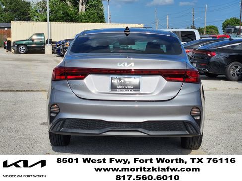 Certified 2024 Kia Forte LXS w/ LXS Technology Package FWD image 5