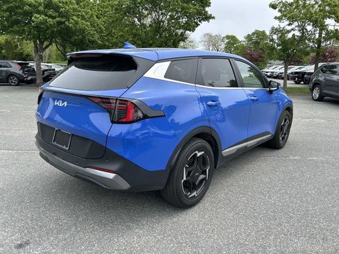 Certified 2026 Kia Sportage EX FWD image 3