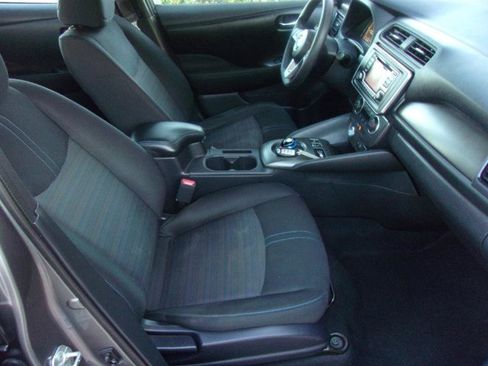 Used 2022 Nissan Leaf S FWD image 17