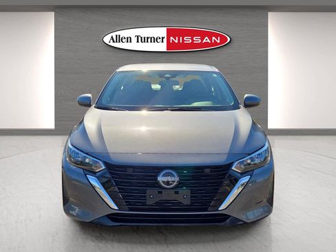 Used 2024 Nissan Sentra S image 4