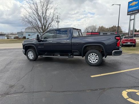 Used 2024 Chevrolet Silverado 2500 LTZ w/ LTZ Convenience Package image 7