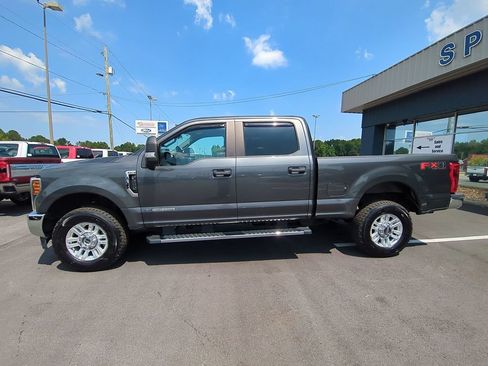 Used 2019 Ford F250 XL w/ STX Appearance Package AWD/4WD image 10