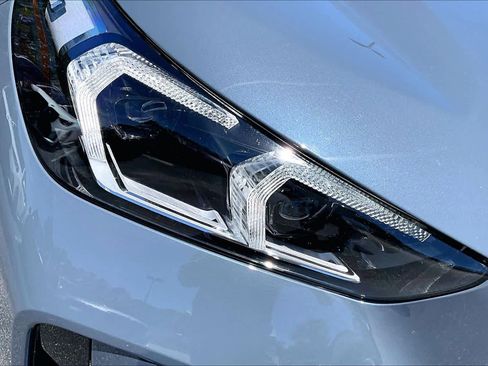 Certified 2025 BMW X1 M35i AWD/4WD image 28