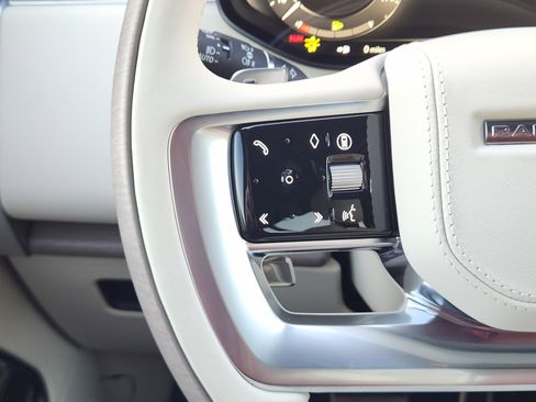 New 2026 Land Rover Range Rover SE image 29