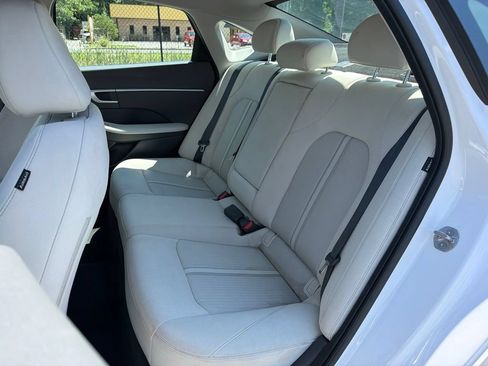 Used 2025 Hyundai Sonata SEL FWD image 18
