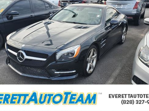 Used 2013 Mercedes-Benz SL 550 image 1