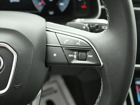 Used 2021 Audi Q8 Premium Plus w/ Premium Plus Package image 13