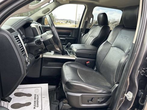 Used 2014 RAM 1500 Laramie w/ Convenience Group image 11