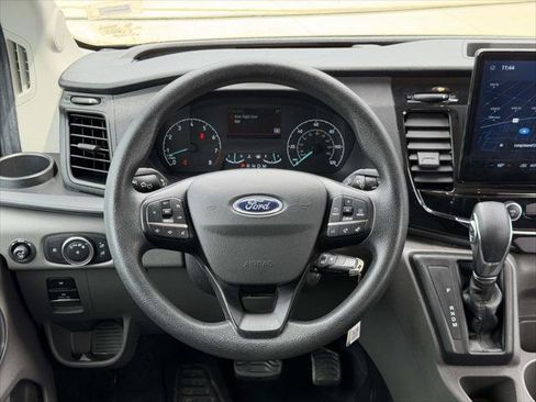 Used 2024 Ford Transit 350 XLT RWD image 18
