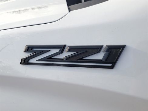 New 2026 Chevrolet Silverado 1500 Custom Trail Boss w/ LPO, Dark Essentials Package image 9